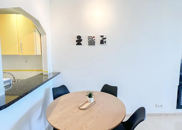 Cozy Flat With Sea Views La Torre *